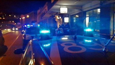 A Porto San Giorgio (Fermo) uomo disarmato da giovane,due feriti A Porto San Giorgio (Fermo) uomo disarmato da giovane,due feriti