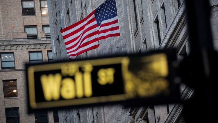 Wall Street abre a la baja, lastrado por rotación en las apuestas de los inversores