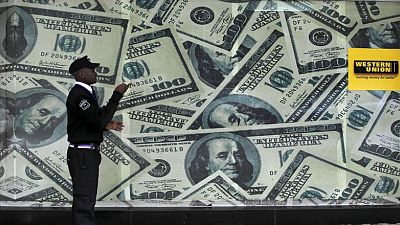 MERCADOS GLOBALES-Acciones y retornos bonos Tesoro caen; dólar avanza MERCADOS GLOBALES-Acciones y retornos bonos Tesoro caen; dólar avanza