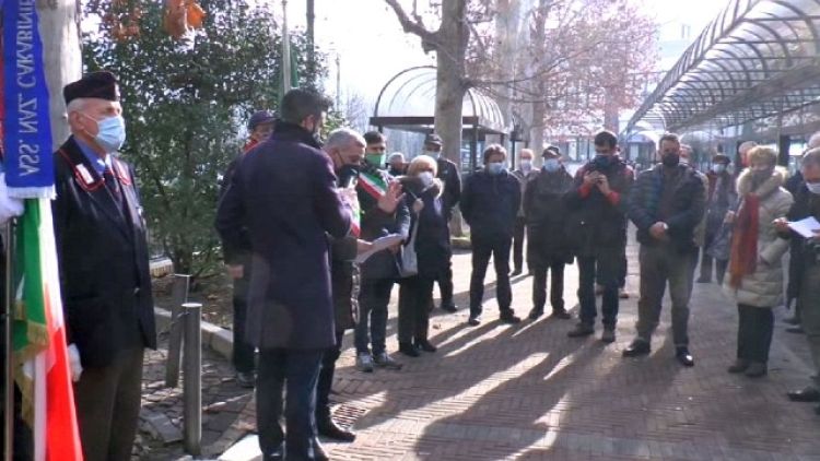 Cerimonia nel Bolognese a 33 anni omicidio Beccari
