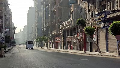 مصر تسجل 1090 حالة إصابة جديدة بفيروس كورونا و60 وفاة مصر تسجل 1090 حالة إصابة جديدة بفيروس كورونا و60 وفاة