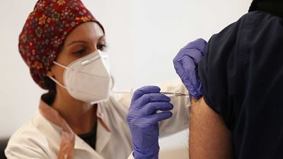 Fondazione Gimbe, ciclo completato per solo lo 0,3% over 80 Fondazione Gimbe, ciclo completato per solo lo 0,3% over 80