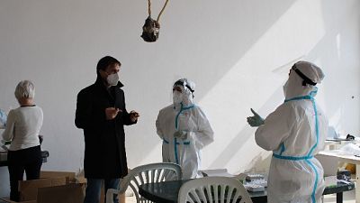 Appello 3 Comuni sardi in lockdown, subito vaccinazione di massa Appello 3 Comuni sardi in lockdown, subito vaccinazione di massa