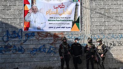 A Qaraqosh incontra i cristiani che erano stati cacciati da Isis A Qaraqosh incontra i cristiani che erano stati cacciati da Isis
