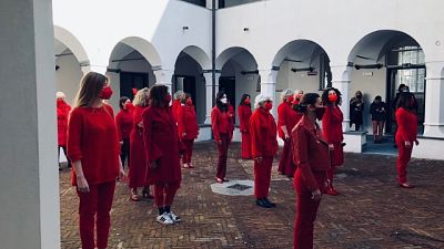 Flash mob in memoria anche di Clara, uccisa con 100 coltellate Flash mob in memoria anche di Clara, uccisa con 100 coltellate