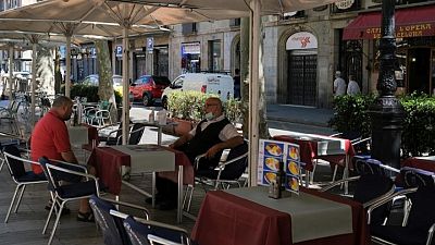 El desempleo en España cae un 0,99% en abril y encadena dos meses a la baja El desempleo en España cae un 0,99% en abril y encadena dos meses a la baja