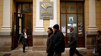 Los españoles Unicaja y Liberbank superan los pronósticos pese a las provisiones Los españoles Unicaja y Liberbank superan los pronósticos pese a las provisiones