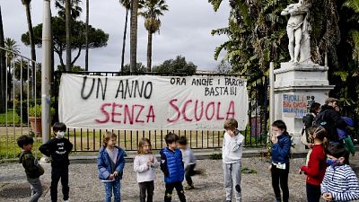 Dati Tuttoscuola. Il 95% al nord, meno di 2 su 3 al sud Dati Tuttoscuola. Il 95% al nord, meno di 2 su 3 al sud