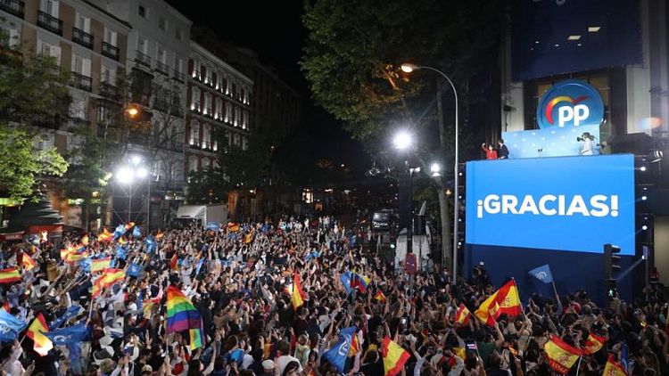 La victoria en Madrid dispara las ambiciones de la derecha en España