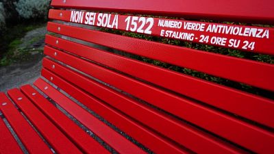 La accusava di inesistenti tradimenti, lei l'ha denunciato La accusava di inesistenti tradimenti, lei l'ha denunciato