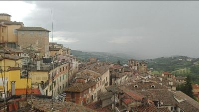 Ma continua la discesa dei ricoveri e dei positivi Ma continua la discesa dei ricoveri e dei positivi
