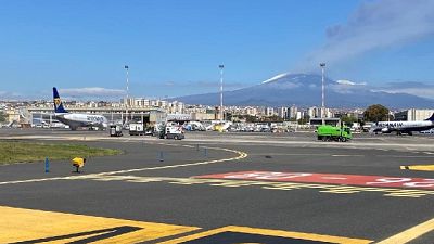 Proseguono lavori di pulizia e bonifica all'aeroporto di Catania Proseguono lavori di pulizia e bonifica all'aeroporto di Catania