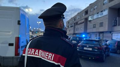 Tangenti a imprenditori di Casal di Principe, arrestati dai Cc Tangenti a imprenditori di Casal di Principe, arrestati dai Cc