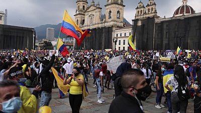 Colombianos acuden a octavo día de protestas masivas tras violencia nocturna Colombianos acuden a octavo día de protestas masivas tras violencia nocturna