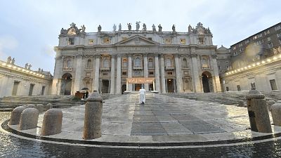 La preghiera a Dio per liberare il mondo dalla pandemia La preghiera a Dio per liberare il mondo dalla pandemia