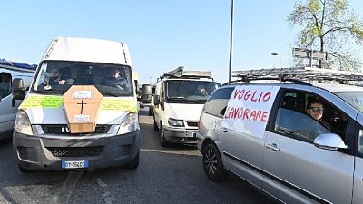 Protesta in centro, da domani banchi nei mercati Protesta in centro, da domani banchi nei mercati