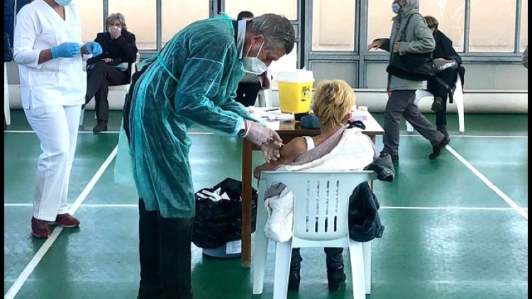 Nel paese del Cuneese tutti vaccinati in un giorno gli over 70