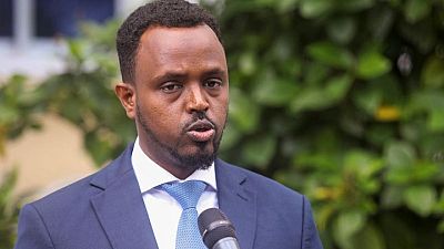 الصومال يعلن استعادة العلاقات الدبلوماسية مع كينيا الصومال يعلن استعادة العلاقات الدبلوماسية مع كينيا