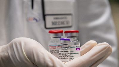 Pari all'87,2% delle dosi consegnate alle Regioni Pari all'87,2% delle dosi consegnate alle Regioni