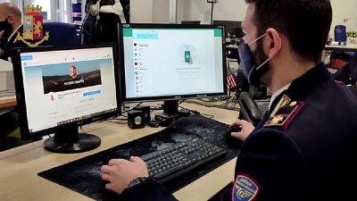 Fascicolo per accesso abuso a sistema informatico