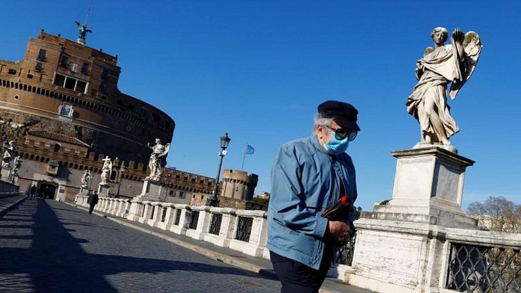 إيطاليا تسجل 33 وفاة بكورونا و2968 إصابة جديدة