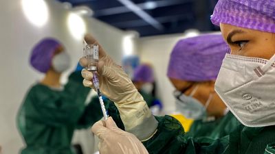 Incidenza tamponi-positivi 4,1%. Somministrati 11.335 vaccini Incidenza tamponi-positivi 4,1%. Somministrati 11.335 vaccini