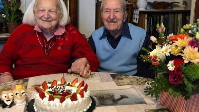 A Monza oggi dose a domicilio per lei 101 anni e per lui 106 A Monza oggi dose a domicilio per lei 101 anni e per lui 106