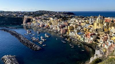 Entro il fine settimana somministrazione a tutta la popolazione Entro il fine settimana somministrazione a tutta la popolazione