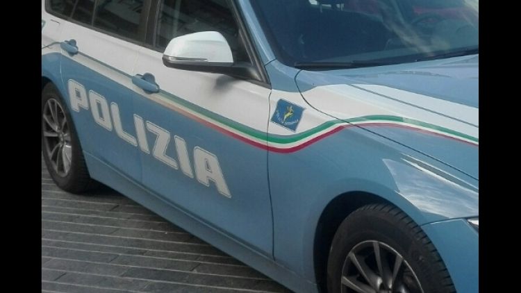 Preso in consegna dalla polizia di Torino a Malpensa