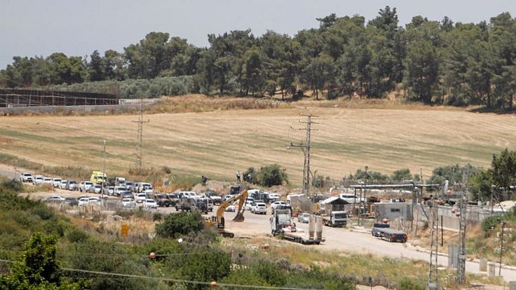 مقتل فلسطينيّين وإصابة ثالث بعد إطلاقهم النار على قاعدة إسرائيلية بالضفة