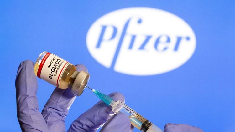 La UE espera un nuevo acuerdo con Pfizer para comprar 1.800 millones de vacunas COVID "muy pronto"
