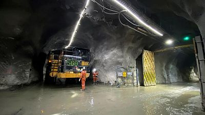 Compradores chinos tendrán que afrontar altos precios del cobre, que alcanzan récord en LME