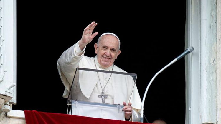 El Papa Francisco respalda eximir de derechos de propiedad intelectual a vacunas para el COVID