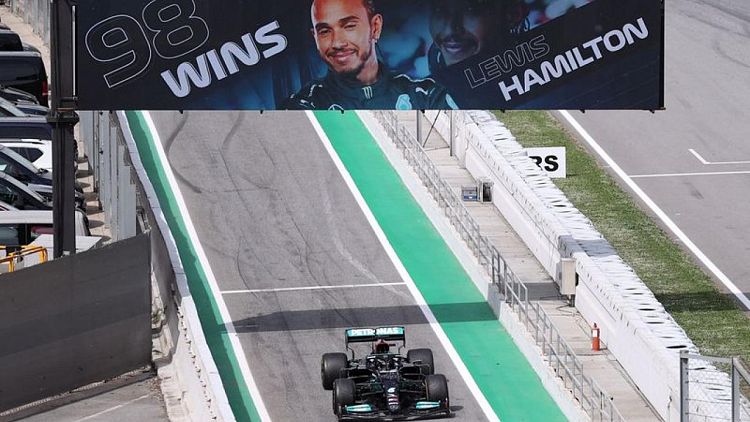 Hamilton dice que aprendió mucho sobre Verstappen en el Gran Premio de España