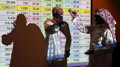 تباين أداء بورصات الخليج والمؤشر السعودي عند أعلى مستوى في 14 عاما