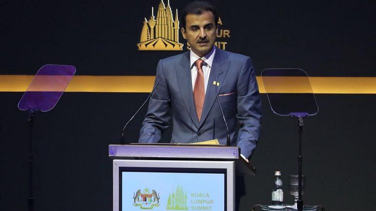 أمير قطر يدعو كل أطراف الأزمة التونسية إلى انتهاج طريق الحوار