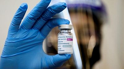 Una dosis de vacuna COVID-19 de AZ reduce un 80% el riesgo de muerte: datos británicos