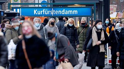 German retail suffers at start of crucial Christmas season