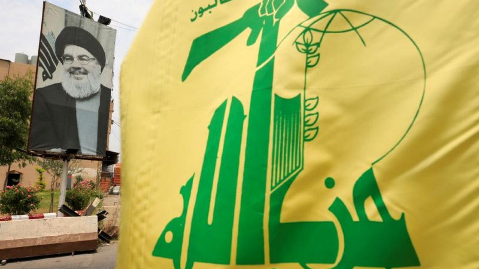 حزب الله يعلن عن توريد شحنة وقود إيرانية إلى لبنان على متن سفينة خلال ساعات