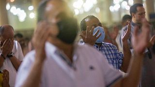 مصر تسجل 1180 إصابة جديدة بفيروس كورونا و61 وفاة