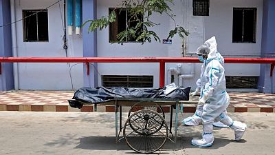 More than 4,000 Indians die of COVID-19 for second straight day More than 4,000 Indians die of COVID-19 for second straight day