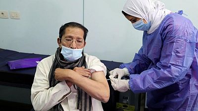 مصر تتسلم 2.2 مليون جرعة من لقاحي أسترا زينيكا وسينوفارم مصر تتسلم 2.2 مليون جرعة من لقاحي أسترا زينيكا وسينوفارم
