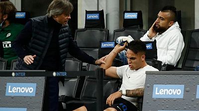 Conte y Lautaro Martínez ajustan cuentas con un combate amistoso de boxeo Conte y Lautaro Martínez ajustan cuentas con un combate amistoso de boxeo