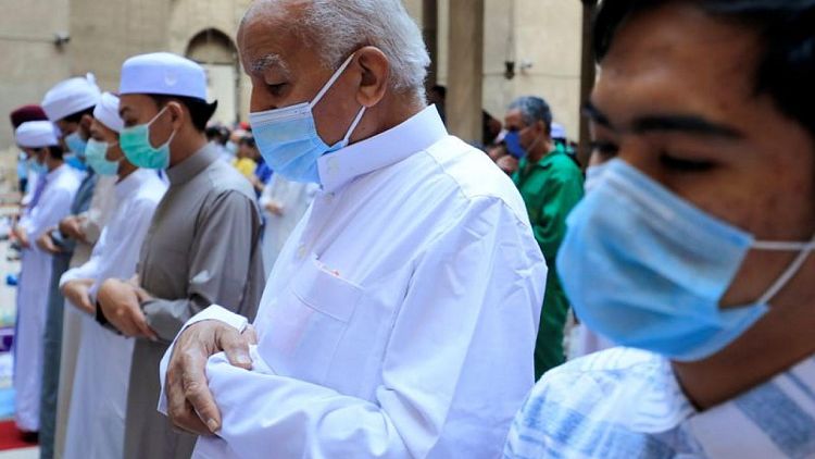 مصر تسجل 1132 إصابة جديدة بفيروس كورونا و54 وفاة