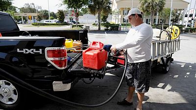 Biden dice que escasez de combustible en costa este de EEUU terminará en días