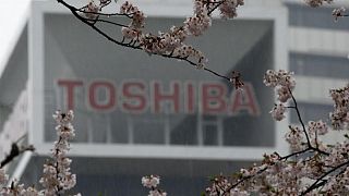 Toshiba espera elevar su beneficio un 63% mientras los inversores piden una revisión estratégica