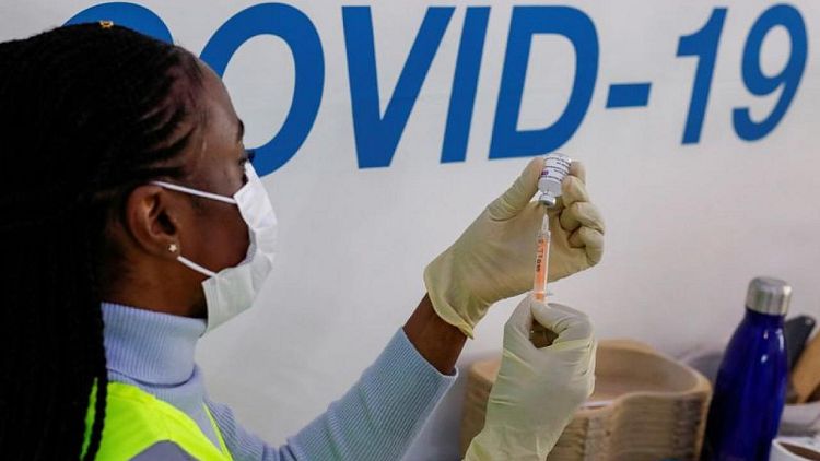 Reino Unido retoca la campaña de vacunación para hacer frente a la variante india
