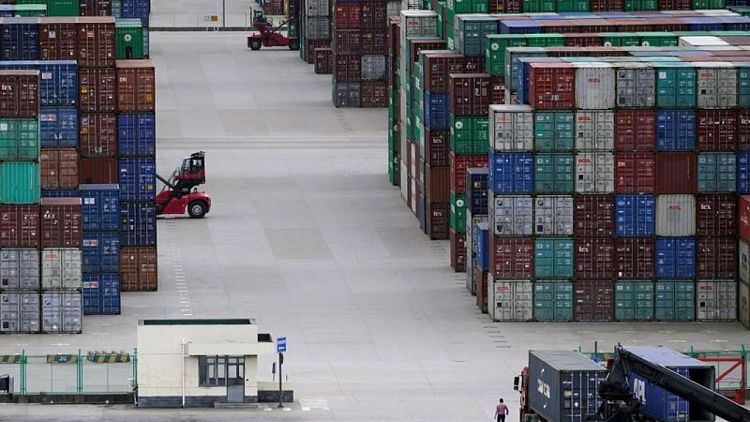 Inflación reciclada: exportadores chinos traspasan aumento de costos a consumidores en el mundo