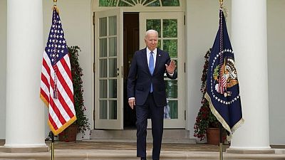 Biden revoca veto de Trump a inmigrantes que puedan se una carga para el sistema de salud Biden revoca veto de Trump a inmigrantes que puedan se una carga para el sistema de salud