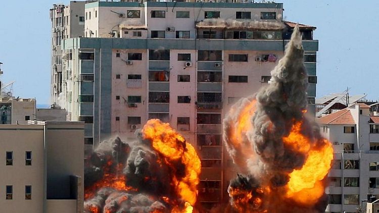 Se intensifican combates entre Israel y Gaza, diplomacia no logra tomar fuerza